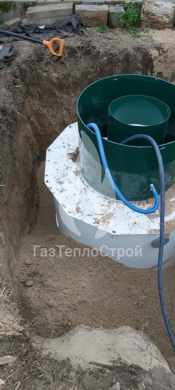 Изображение септика погруженного в землю